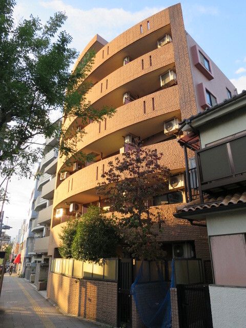 メゾン・ド・ソレイユ 301号室 外観