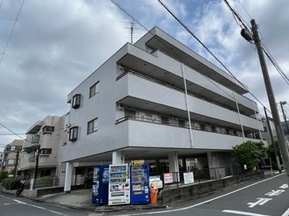 コモクレッセ   202号室 外観