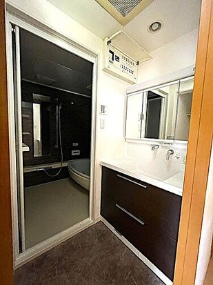 ライオンズマンション氷川台第２ 玄関