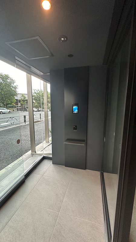 ZOOM新宿御苑前 ロビー