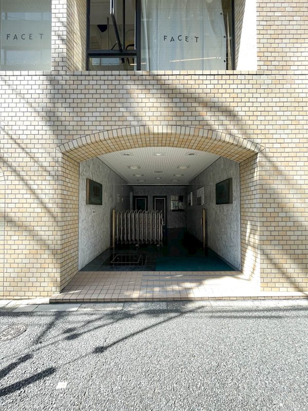 ライオンズマンション南青山シドニービル エントランス
