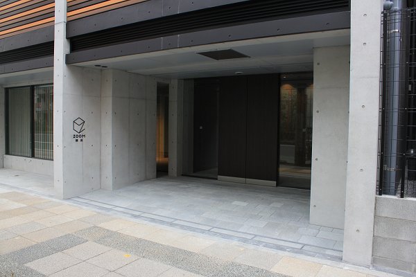 ZOOM横浜 エントランス