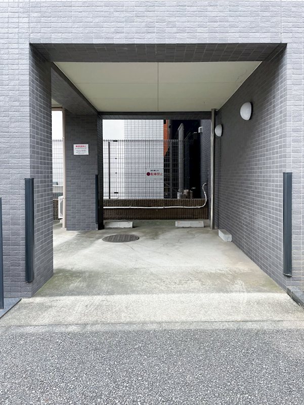フェニックス新横濱イクシール 駐車場