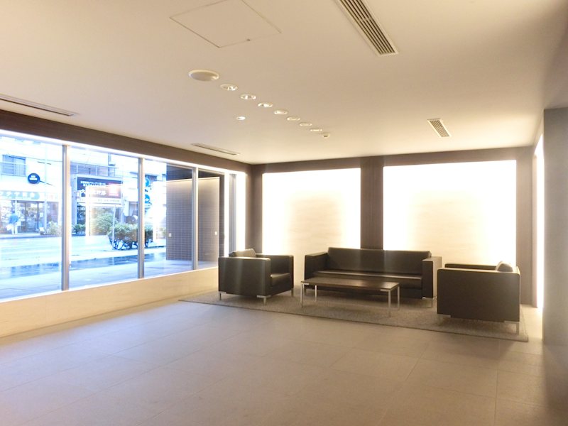 ZOOM横浜SQUARE ロビー