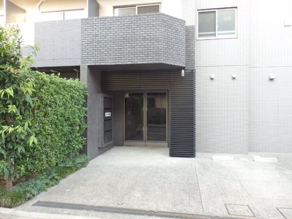 フェニックス椎名町 エントランス