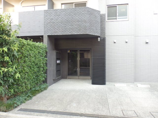 フェニックス椎名町 エントランス