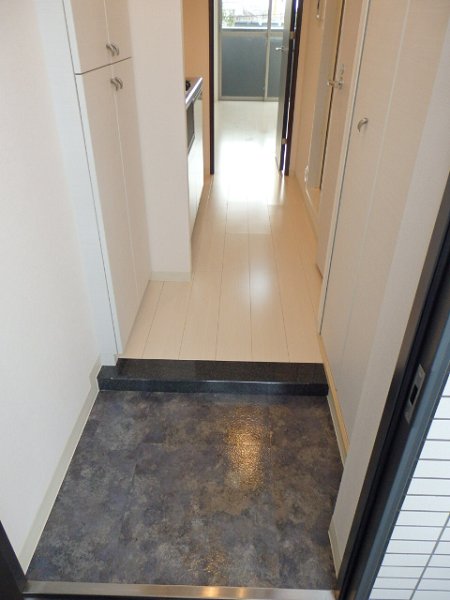フェニックス椎名町 玄関