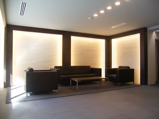 ZOOM横浜SQUARE ロビー