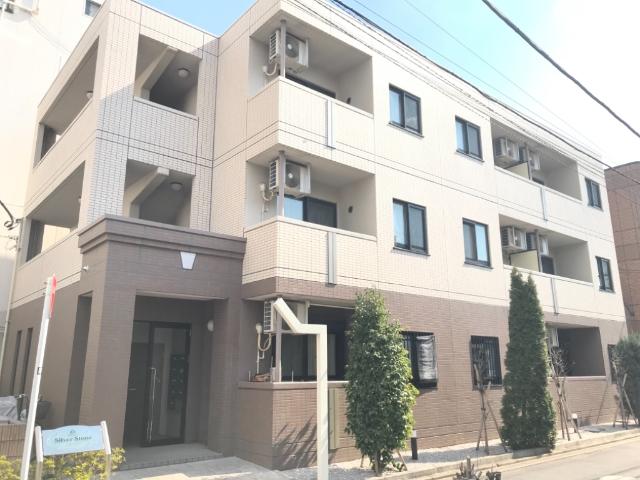シルバストン 外観