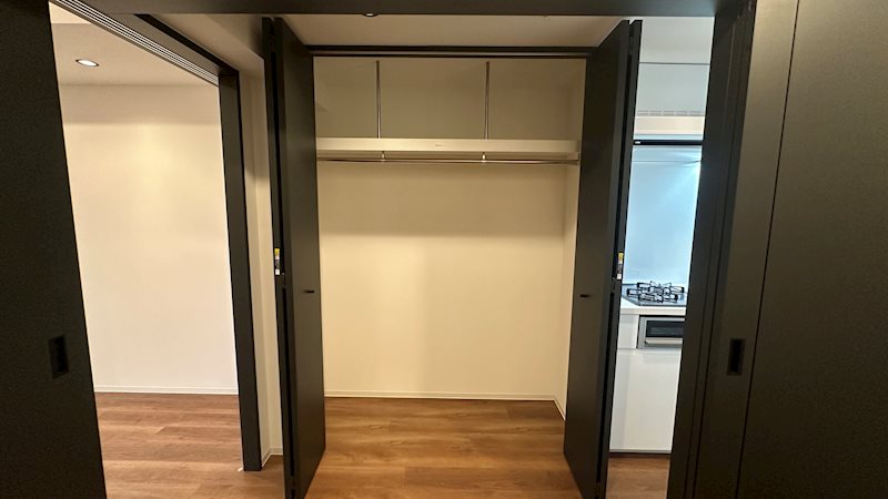 ZOOM新宿御苑前 収納