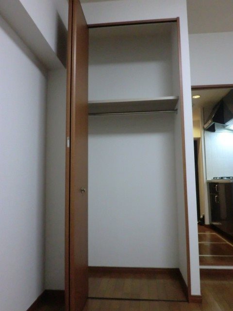 フェニックス笹塚弐番館 収納
