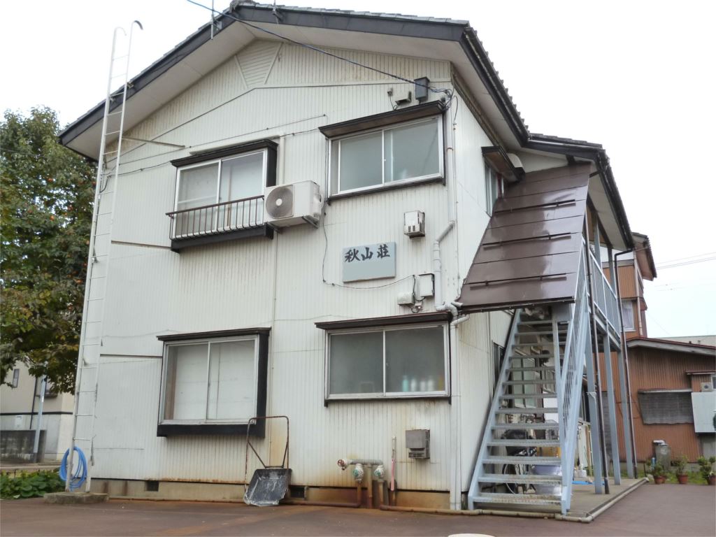 秋山荘 外観