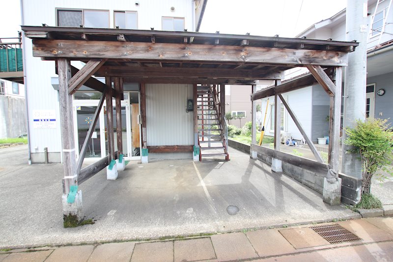 レイクサイド川崎 駐車場