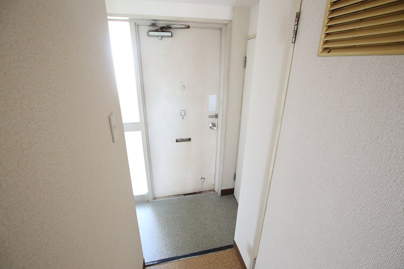マンション南 玄関