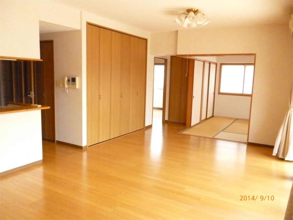 新潟県長岡市川崎５丁目497 リビング