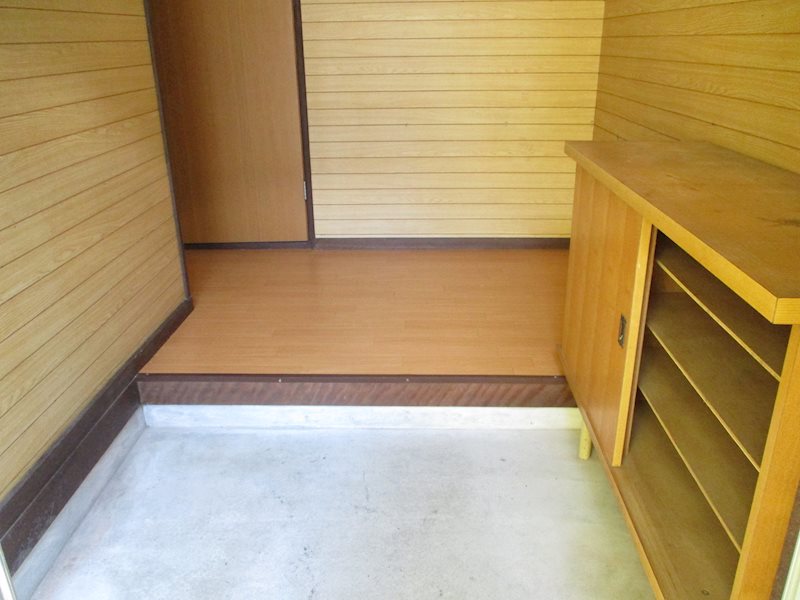 川商アパート 玄関