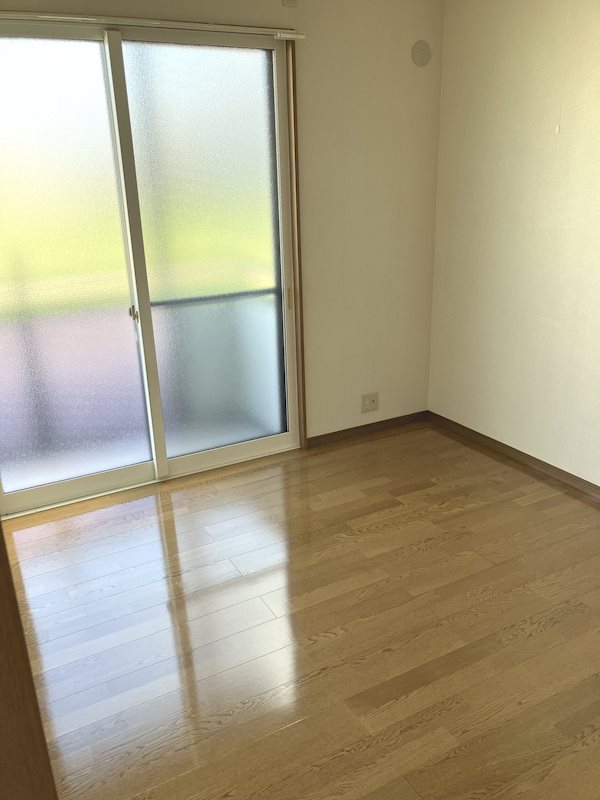 グランドゥールマルナカ　1号棟 ベッドルーム