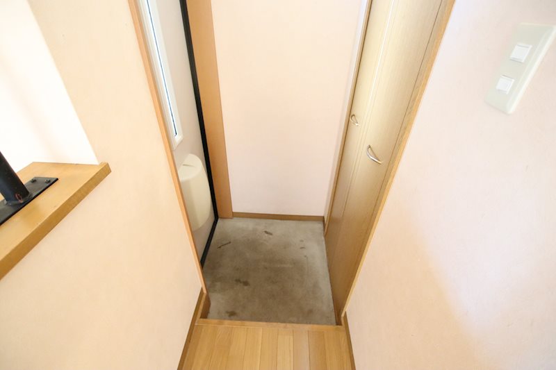 エヌケーファイン 玄関