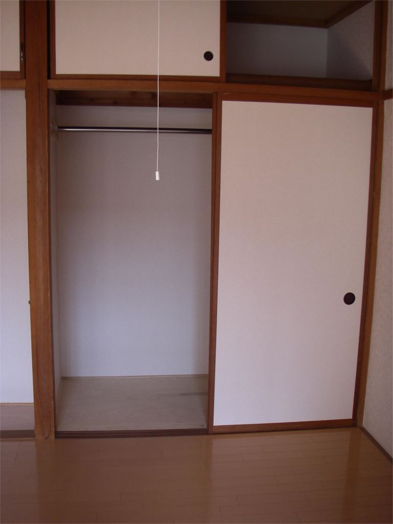第二かわばた荘 収納