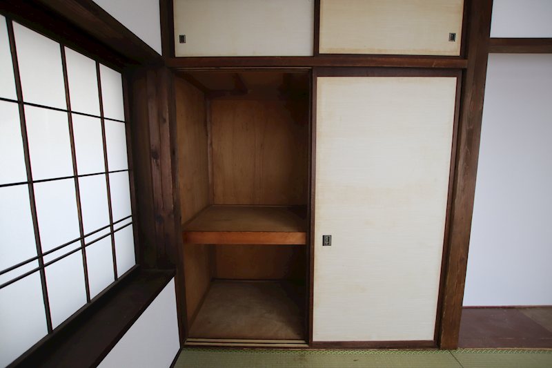 幸町1丁目貸家 収納