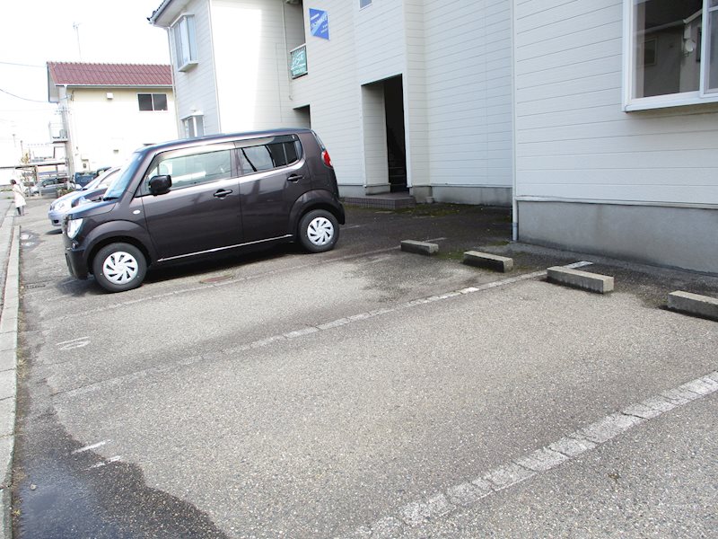 パルコやまもとⅡ 駐車場