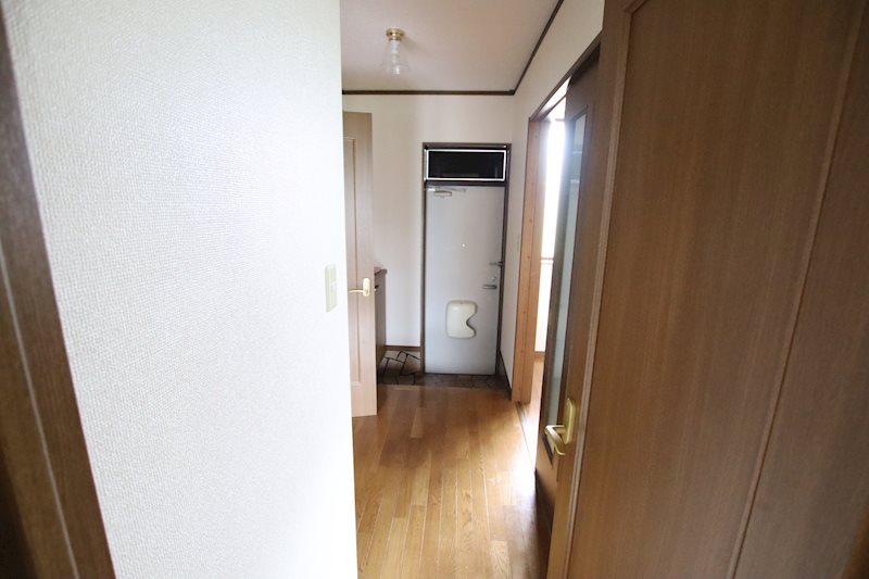 リッツ巻島 玄関