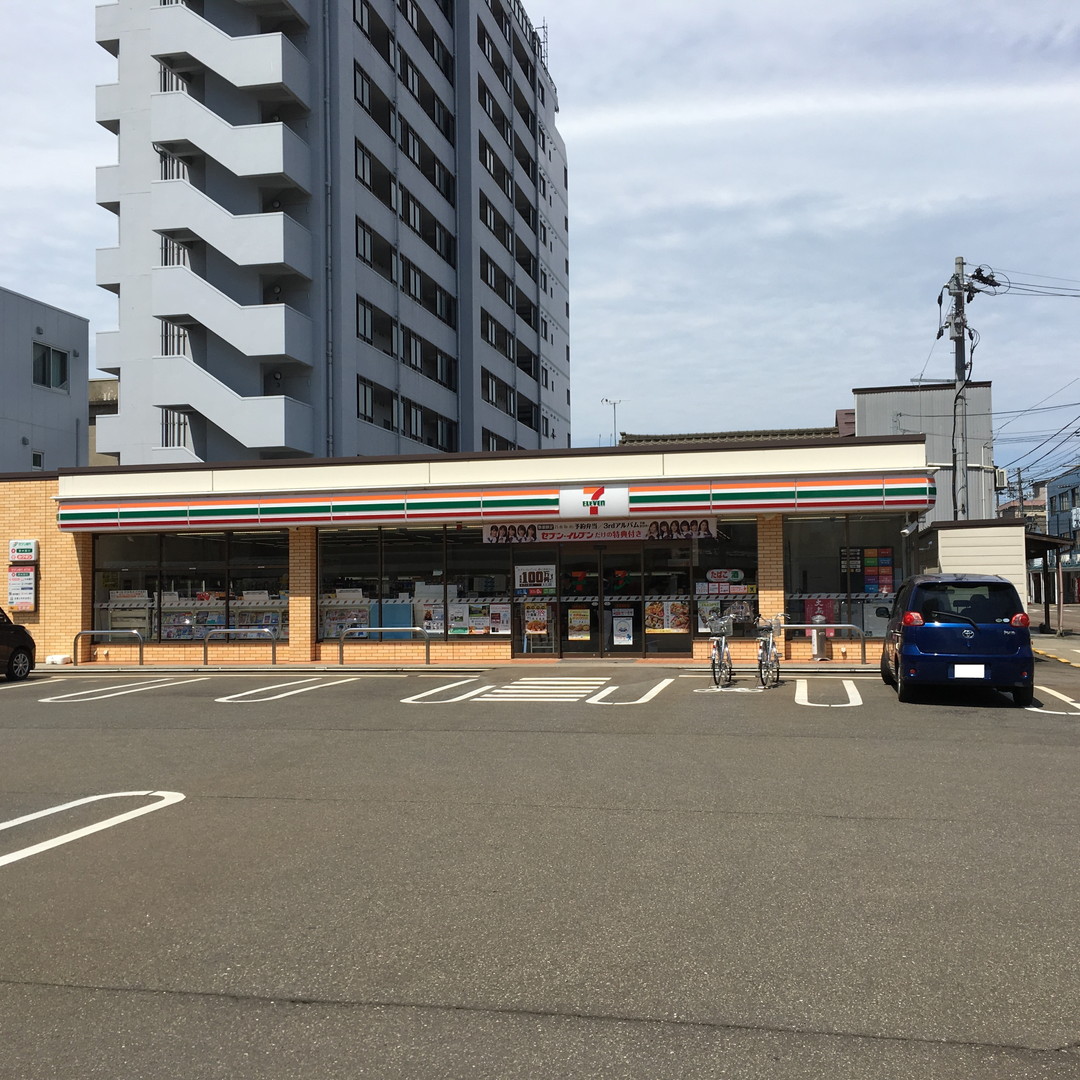 リーフパーク コンビニ