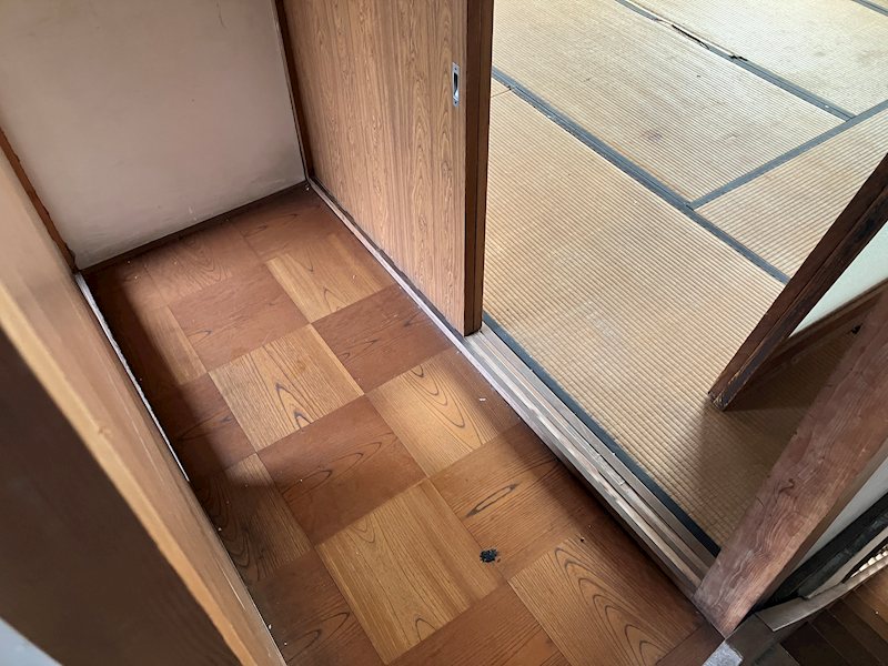 稽古町貸倉庫 その他