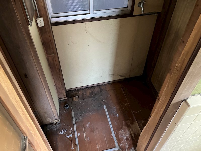 稽古町貸倉庫 その他