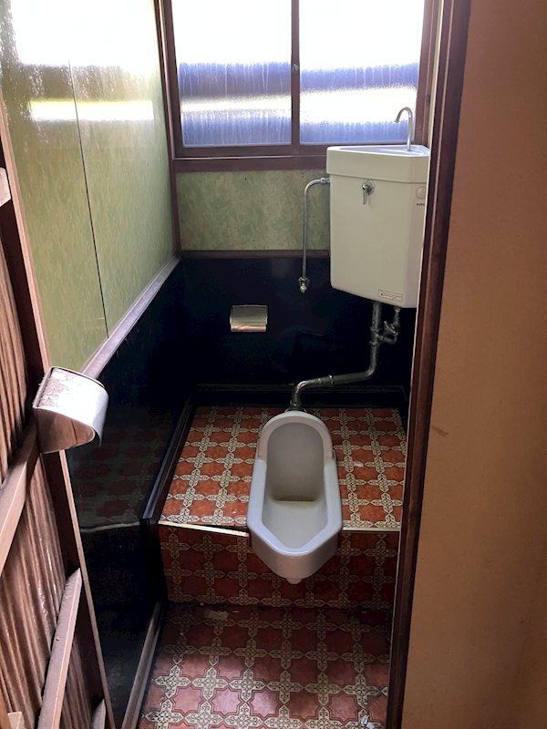 稽古町貸倉庫 その他