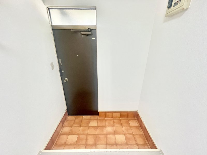 南風弐番館 玄関