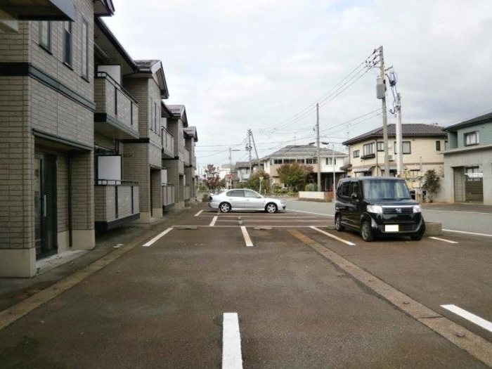 カーサグランビア 駐車場