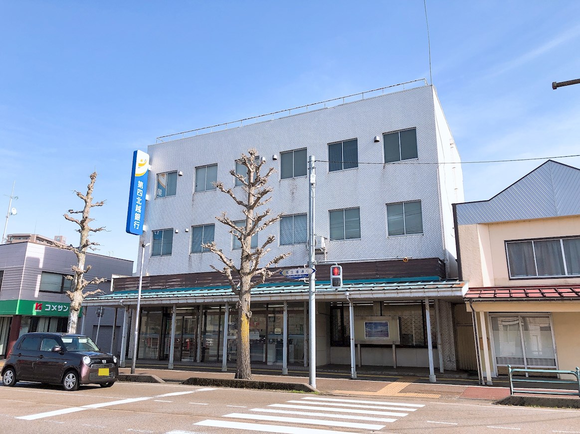 サンモールパレス 銀行
