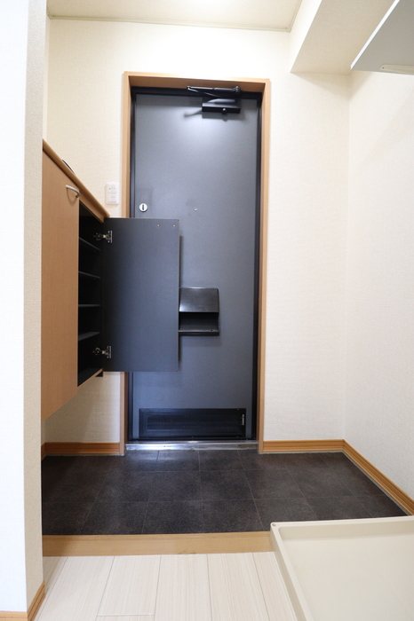 セブンヒルズラポート 玄関