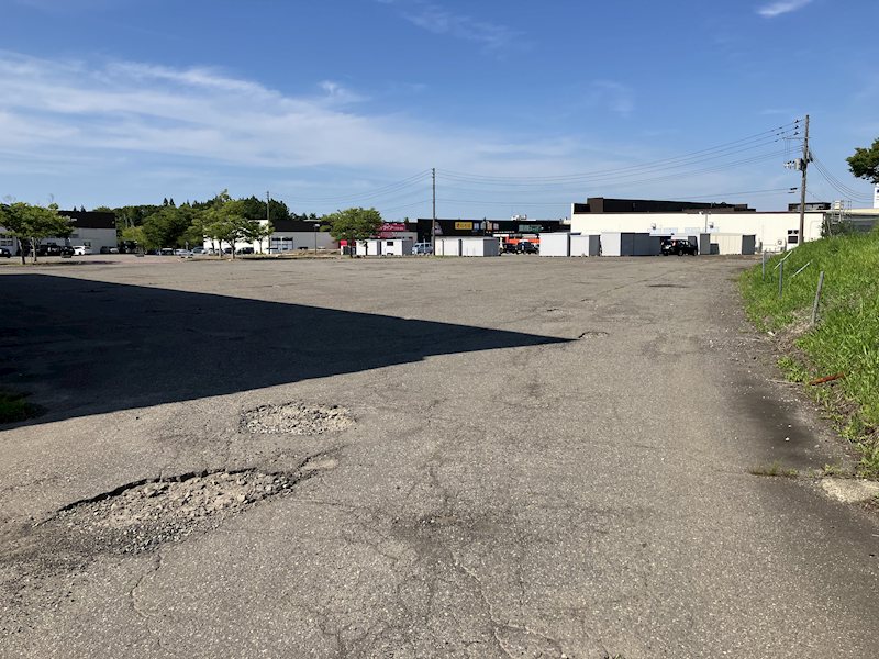 長岡市青葉台1丁目貸土地 その他
