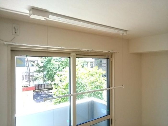ＷＨＩＴＥ ＲＯＯＭ曙 その他