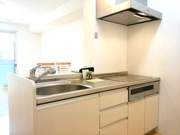 ＷＨＩＴＥ ＲＯＯＭ曙 キッチン