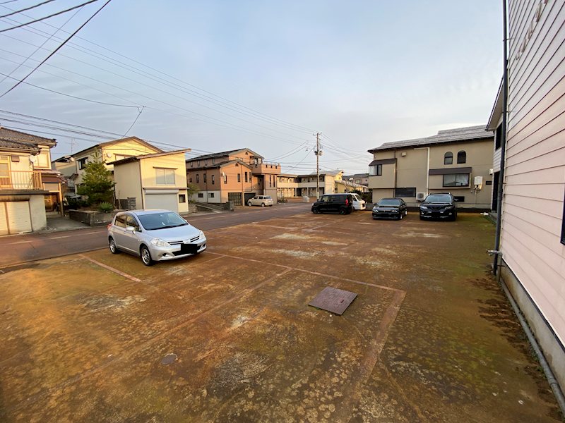ベルハウス 駐車場
