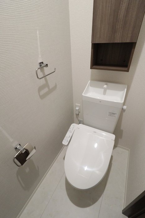 D-ROOM福住　B棟 トイレ