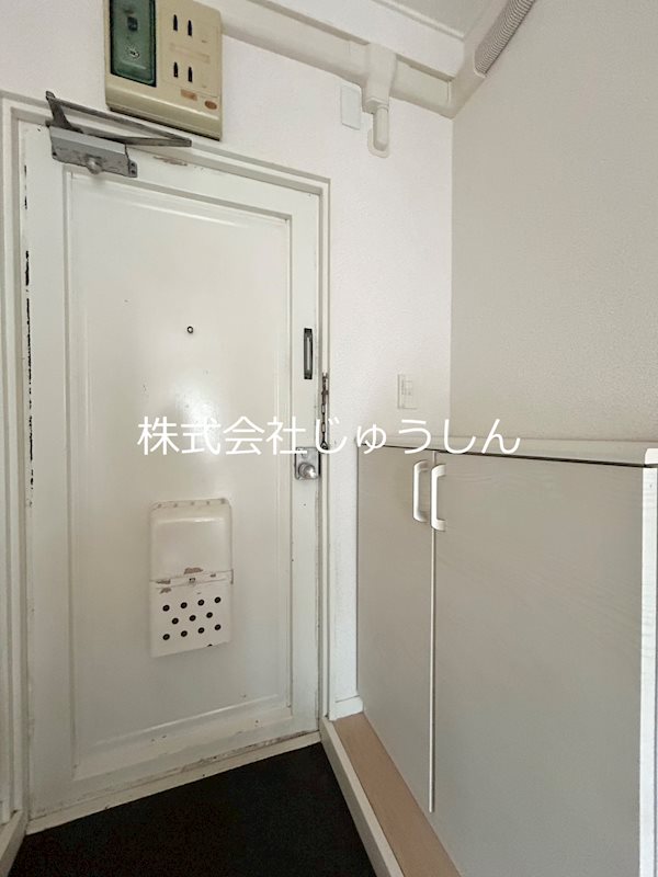 マンション美木 玄関