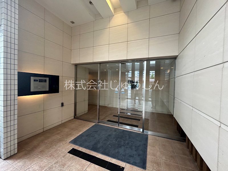 レジディア新横浜 エントランス