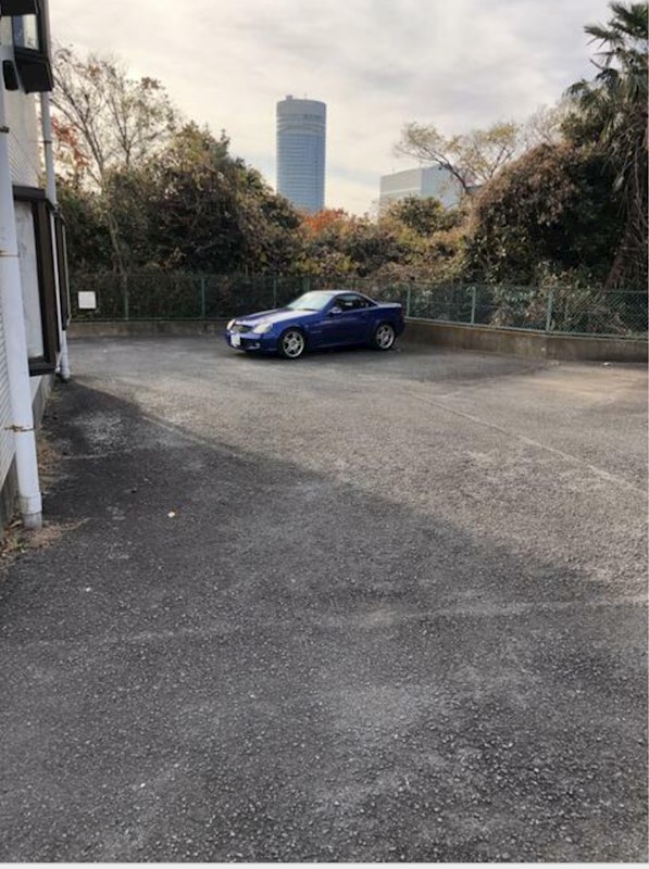 サンヒルズ新横浜 駐車場