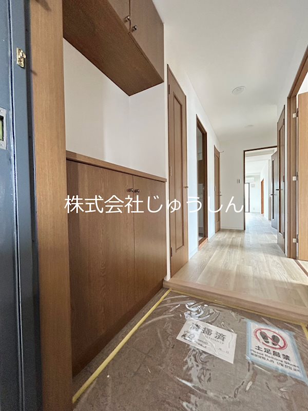 T’s garden横浜岸根公園 玄関