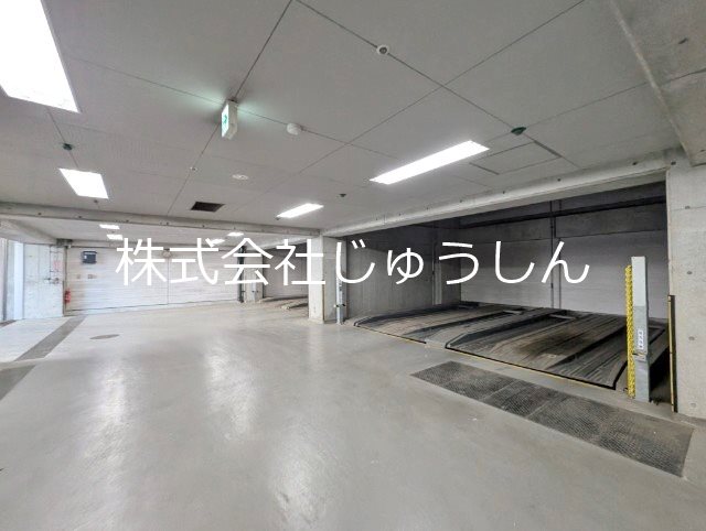 T’s garden横浜岸根公園 駐車場