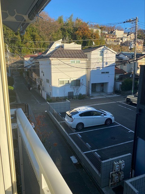 神奈川県横浜市港北区日吉本町３丁目 ベランダ