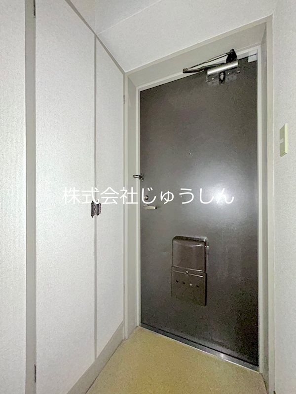 マック綱島コート 玄関
