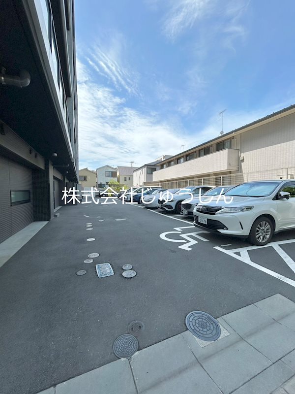 ファインスクエア横浜綱島 駐車場