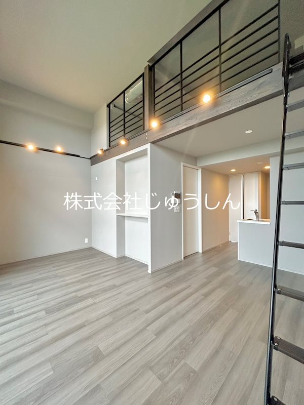 ブランシエスタ新丸子リバーフロント リビング