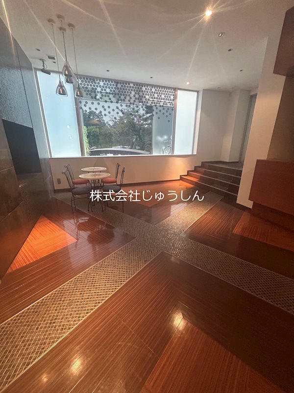 JMFレジデンス新横浜 ロビー