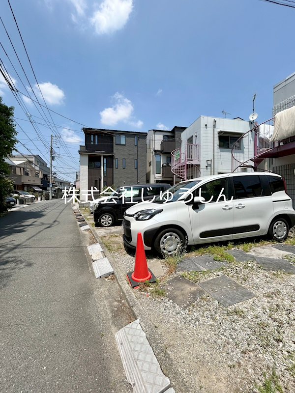 愛de家ホーム5号 駐車場
